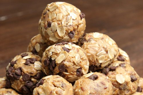 These Five-Ingredient Protein Bites Will Be Great For Your Fitness