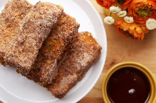 These Crunchy Churro French Toast Sticks Will Make Your Mornings So Much Sweeter