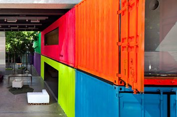 23 Surprisingly Gorgeous Homes Made From Shipping Containers