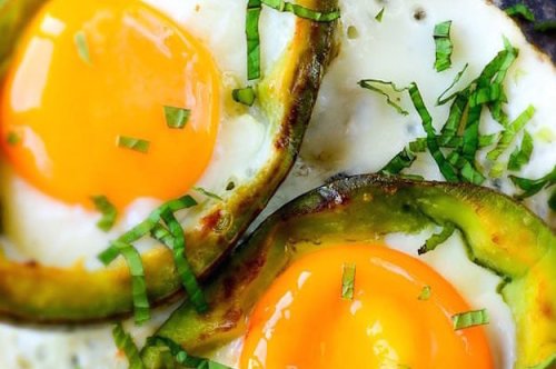 23 Three-Ingredient Breakfast Recipes That Will Make Your Mornings Way Better