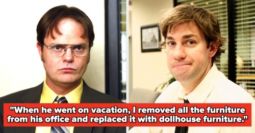 15 "Unhinged" Ways People Dealt With Their Annoying Coworkers That Will Make You (Softly) Chuckle In Your Cubicle