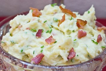 50 Thanksgiving Foods Full Of Bacon