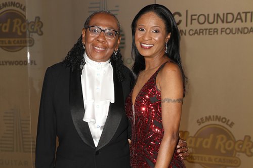 Jay-Z's Mom Gloria Carter Marries Her Longtime Partner Roxanne Wilshire ...