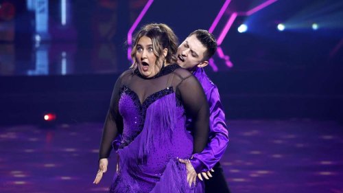 Gesundheitsprobleme bei „Let‘s Dance“-Teilnehmer – steht das Viertelfinale für ihn auf der Kippe?