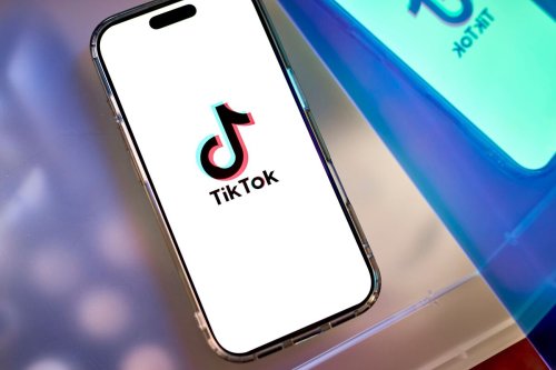 Trump Says He Could Cut China Tariffs to Secure TikTok Deal