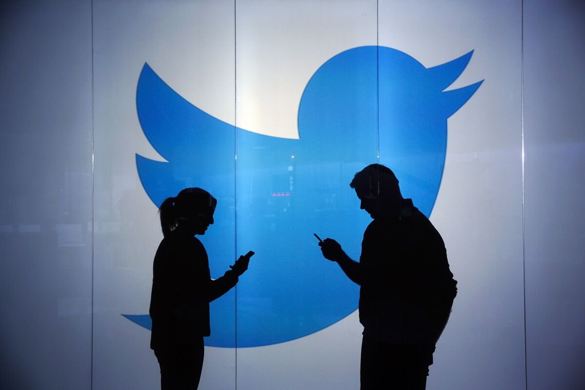 Singer’s Elliott Seeks to Replace Twitter CEO Dorsey
