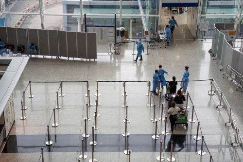 Hong Kong Quarantine Reduction Not Enough, Airline Group Says