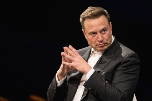 Elon's Cage Fight With Zuckerberg Just Happened. He Lost