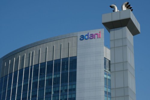 Adani Rout Passes $80 Billion as Stock Sale Fails to Stems Doubt