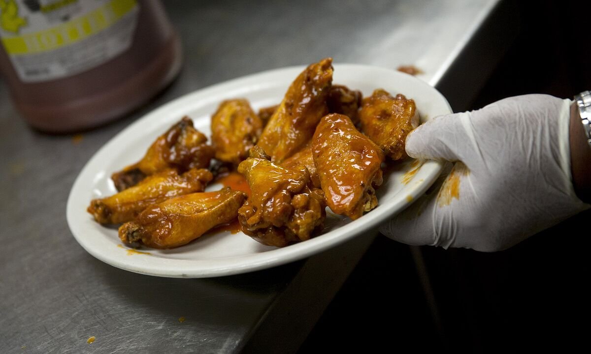 Wings and Guacamole Are Cheaper, Just in Time for Your Super Bowl Party
