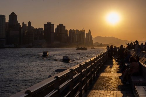 Hong Kong Billionaire Unshaken by Beijing in Pursuit of Mega Ports Deal