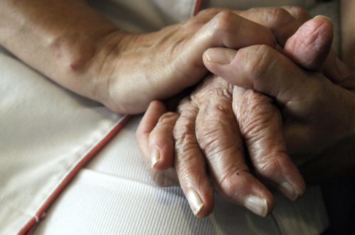 Alzheimer’s Progression Slowed by Drug in Major Trial