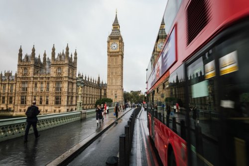 UK to Cancel Thousands of Government Credit Cards to Cut Costs