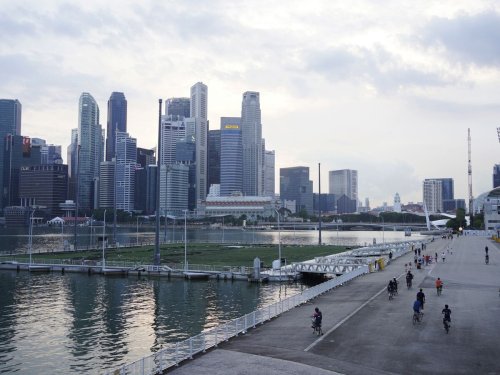 Singapore - What's Happening? cover image