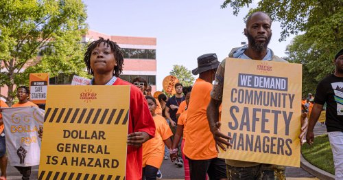 Dollar General Employees Say It’s a Terrible Place to Work