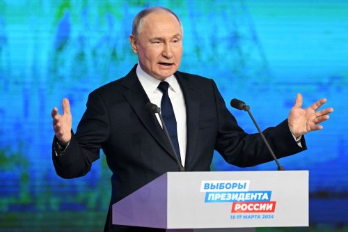 Putin’s Pre-Election Promises May Cost Russia $130 Billion