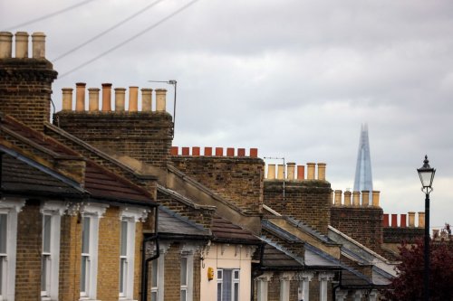 U.K.’s Wealth Gap and Housing Costs Risk Civil Unrest, BNP Says