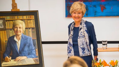 Friede Springers Ehrenbürgerporträt enthüllt