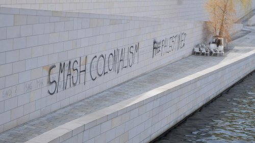 Humboldt-Forum: Antisemitische Hetze an Spreeufer-Mauer