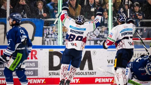 Eisbären gewinnen auch zweites Playoff-Spiel gegen Straubing