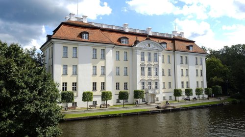 Die Dahme nagt an der Köpenicker Schlossinsel