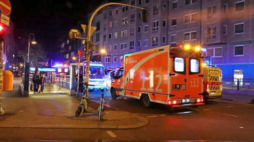 Weil Drogendealer jammerten! Feuerwehr rückt mit Großaufgebot an