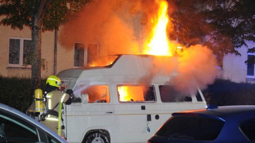 Autos brannten in Friedrichshain und Lichtenberg
