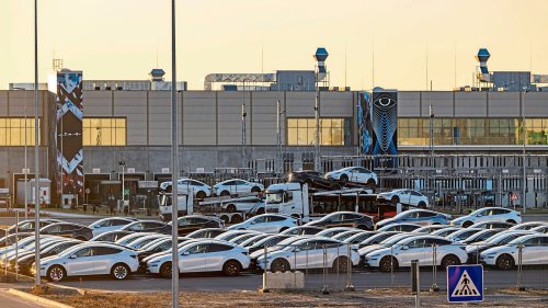 Berliner SPD-Senatorin nennt Tesla „Nazi-Auto“ – und verteidigt ihre Aussage