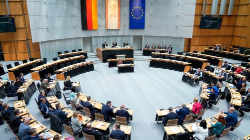 Berliner Politiker bekommen 339 Euro mehr im Monat