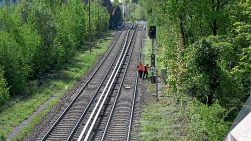 S-Bahn fährt nach Anschlag wieder durch