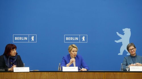 Berliner Abgeordnetenhaus verlängert epidemische Lage