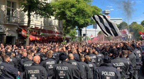 DFB-Pokal: 36 Polizisten am Finaltag verletzt