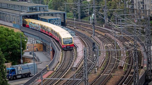Kabeldiebstahl! S-Bahn unterbrochen, mehrere Linien betroffen