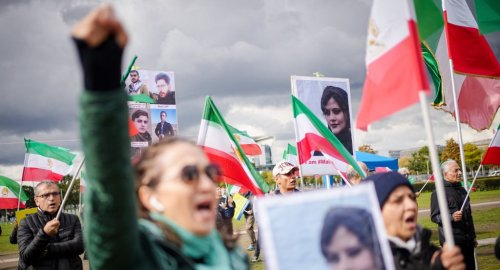 Politiker-Protest in Berlin gegen Regime im Iran