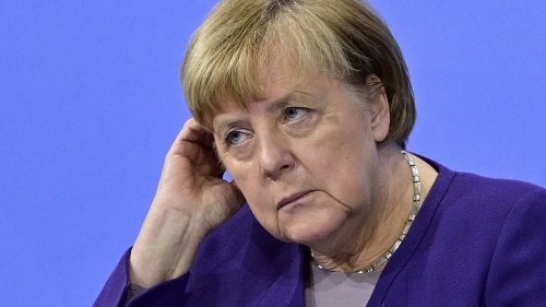 Selenskyj-Berater rechnet mit Merkel ab!