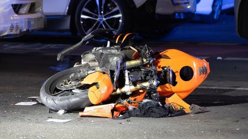 Heftiger Unfall auf Mariendorfer Damm – Mann in Lebensgefahr
