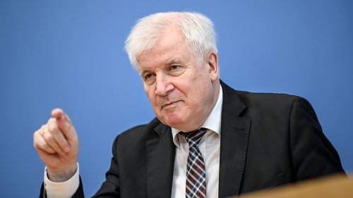 Horst Seehofer schlägt den Migrationsalarm!
