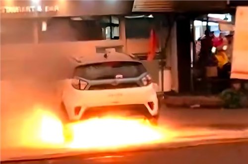 Tata Nexon EV catches fire in Mumbai on 22 June - Cachy Cars
