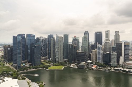 Singapore Bourse Still Rules Chinese Mainland Futures Market as Hong Kong Edges In
