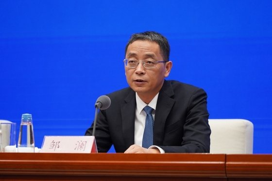 China Won’t Devalue Yuan for Trade Edge, Central Bank Official Says