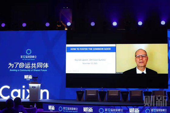 Caixin Summit: Corporate Social Responsibility Is Key for Common Good, Nobel Laureate Says
