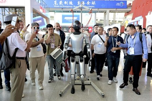 Gallery: Robots Liven Up China’s Biggest Trade Expo