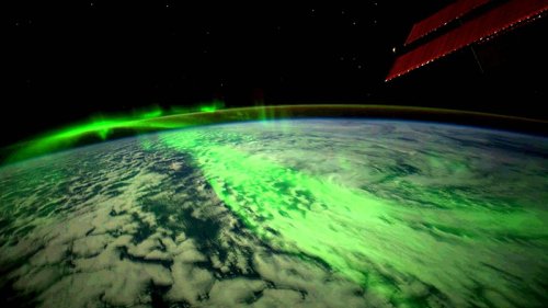 NASA: Le straordinarie immagini dell'aurora boreale vista dallo spazio