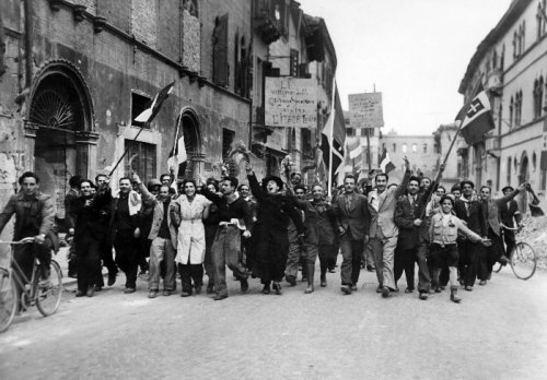 25 Aprile: le foto della liberazione...per NON dimenticare