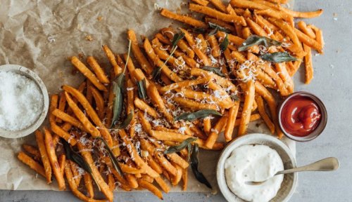 These Garlic & Sage Sweet Potato Fries Will Be the Star of Your Holiday Feast