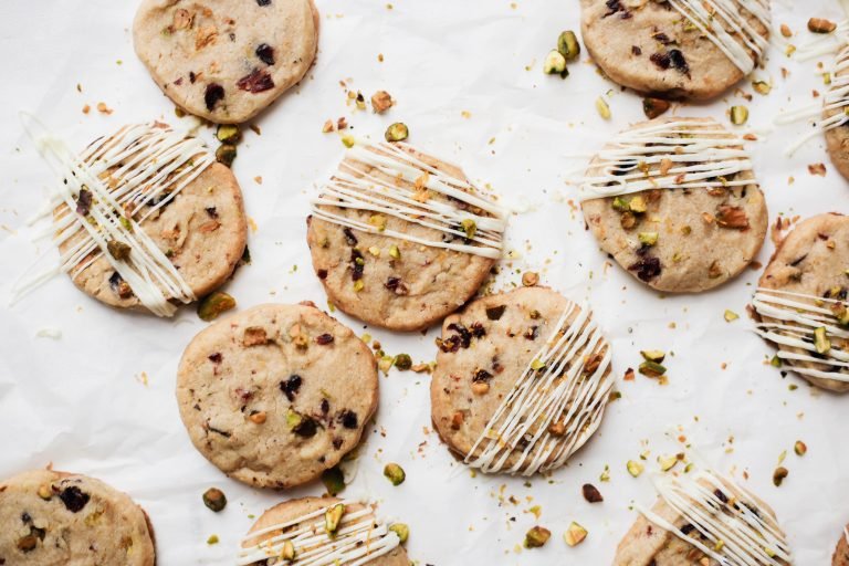 These Make-Ahead Slice and Bake Cookies Are on Santa’s Wishlist