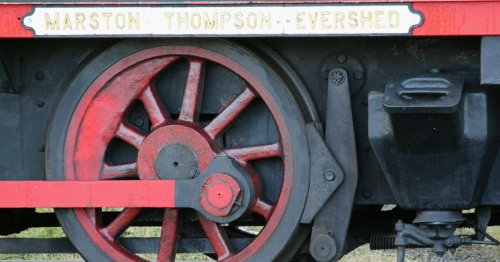 Pourquoi les roues de train ont-elles une forme si particulière ?