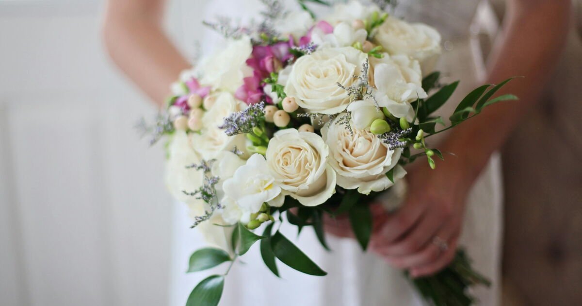 Argent : voici la somme que vous devez donner aux mariés lors d'un mariage !