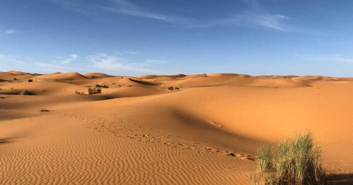 Pourquoi ne recouvre-t-on pas les déserts de panneaux solaires ?