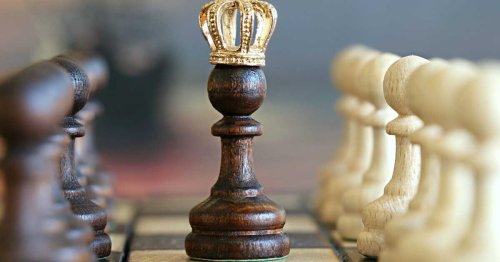 Quelle raison poussait Louis XIV à porter des talons ?